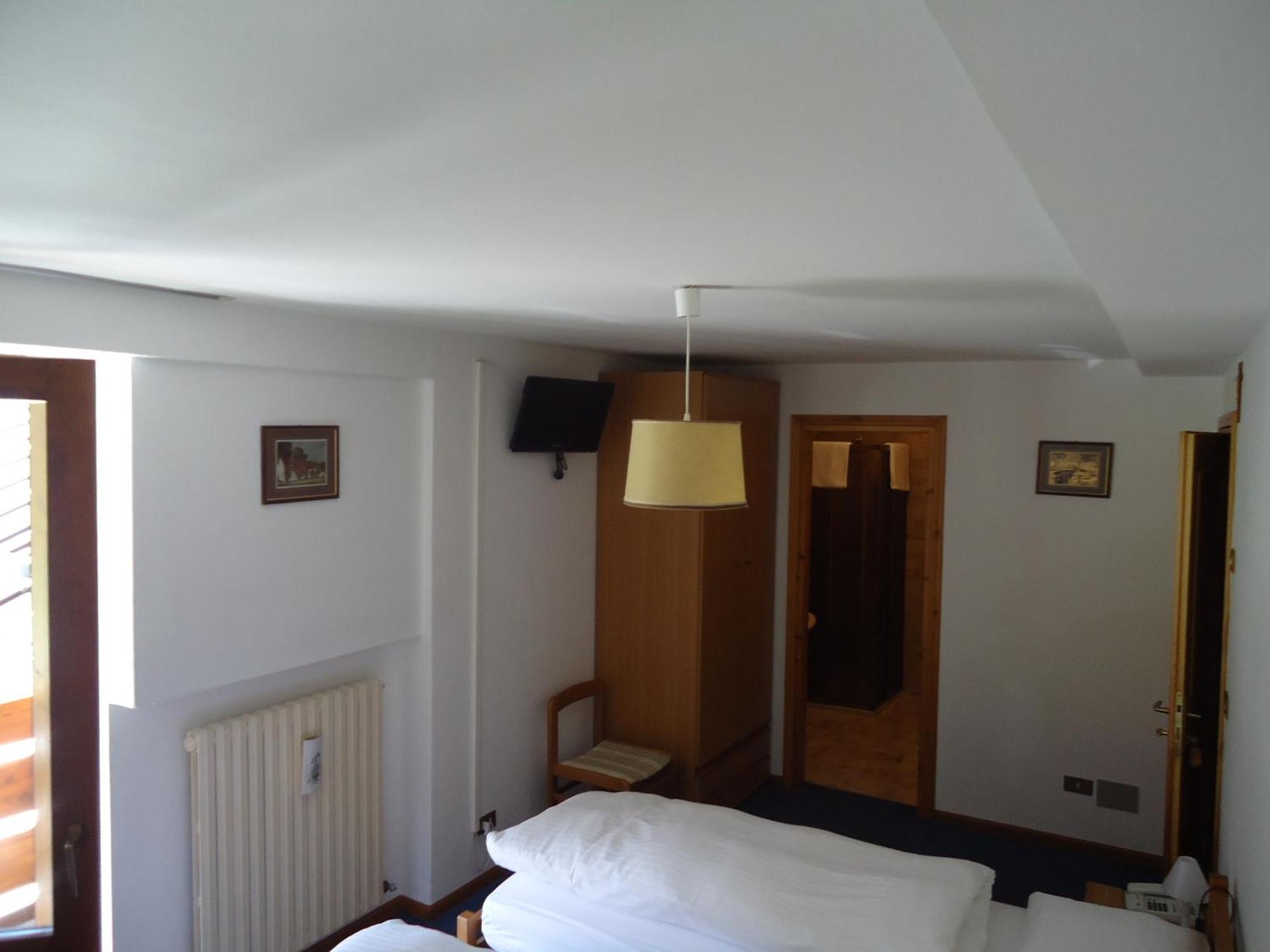 Dolomiti Hotel 2*