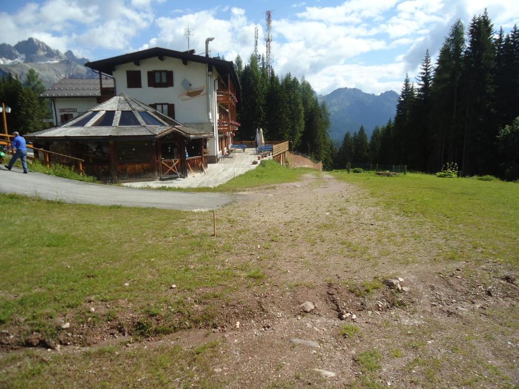Dolomiti Hotel 2*